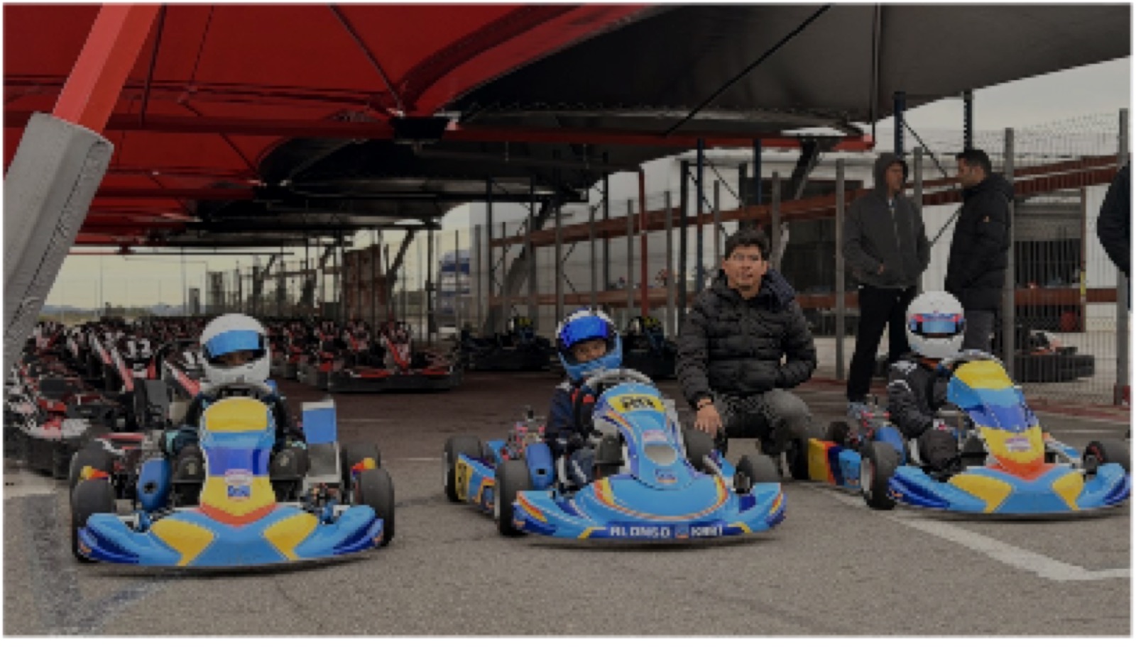 Onboard karting session at Kartódromo Internacional Lucas Guerrero, Chiva